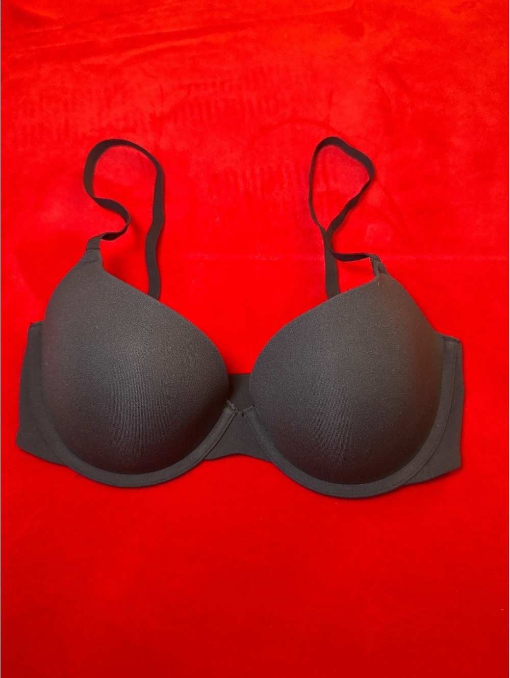 NWOT Skims Fits Everybody Push Up Demi Bra Color ONYX Size 32D